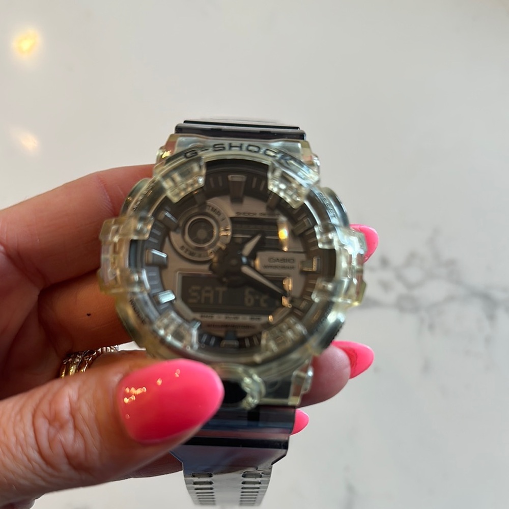 G-Shock Gray and Black Smartwatch with Advanced Features - Picture 4 of 4